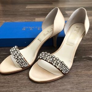 NWT Something Bleu Mia Heels Champagne Satin Sz 7